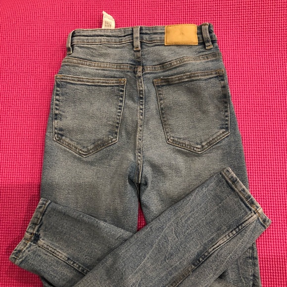 ZARA high rise jeans, size 0 - Picture 3 of 13